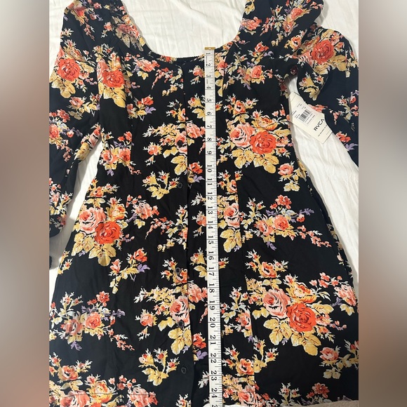 NWT RVCA Women’s Long Sleeve Floral Button Black Dress Size Small Originally$68 - Picture 7 of 9